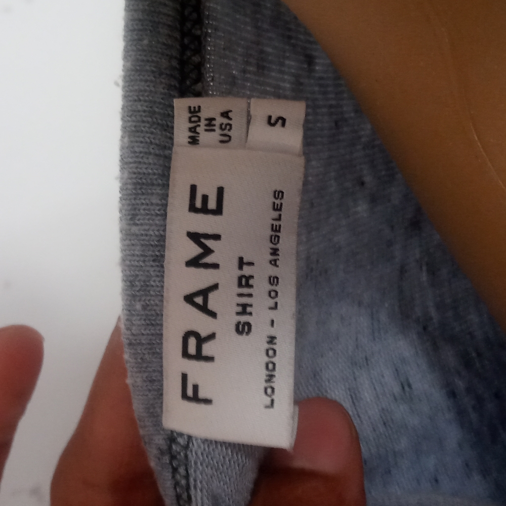 Frame T-Shirt - Picture 3 of 4